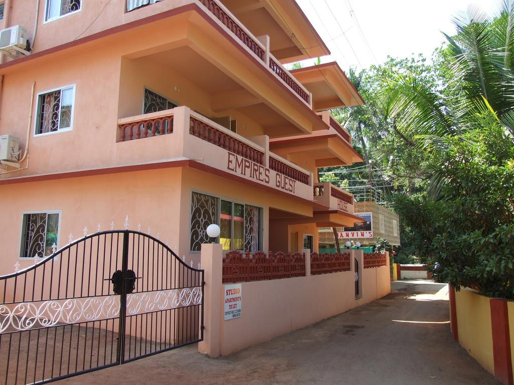 Empire Guest House Calangute Exteriör bild